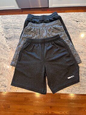 Boys shorts (S youth)